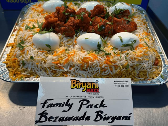 Bezawada (Boneless Special Chi. Biryani).